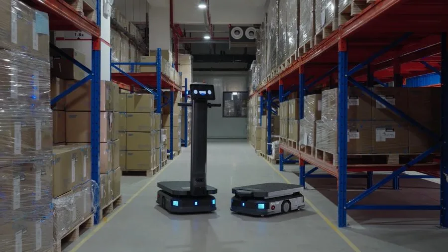 Robots PUDU en el sector logística