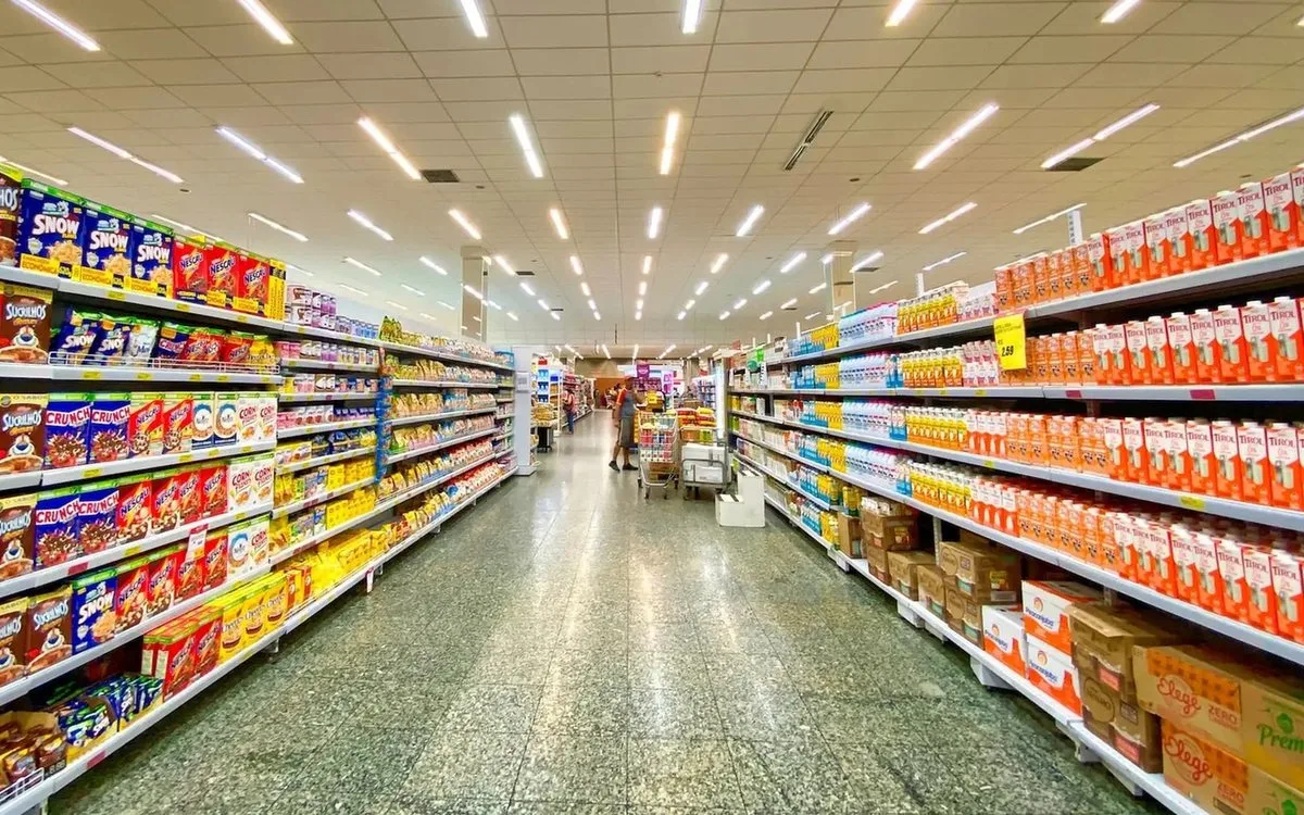 PUDU BG1 en supermercado
